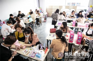北京zui专业的化妆培训有哪些？