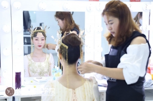 北京哪个化妆培训学校好？