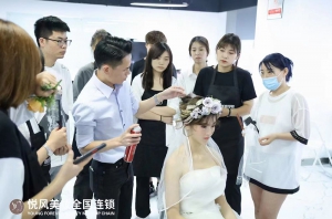 16岁可以学化妆吗？如何学化妆？